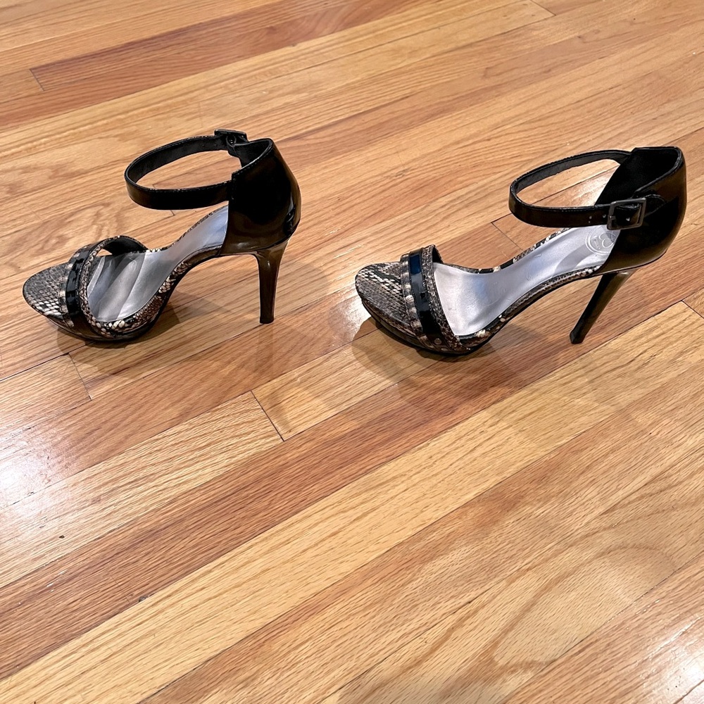 JS by Jessica  I  Gently worn sexy black patent leather and snakeskin 4” heels